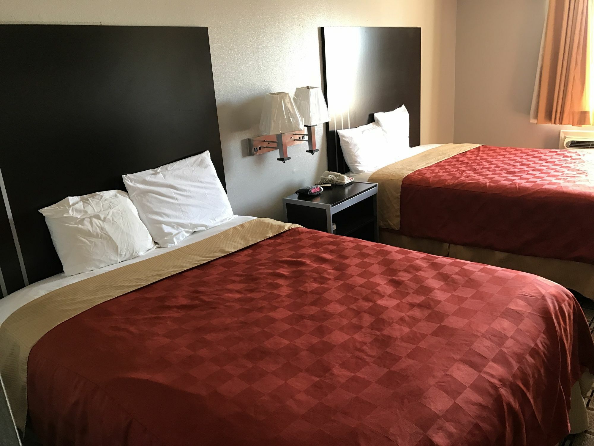 Express Weslaco/mercedes 3*