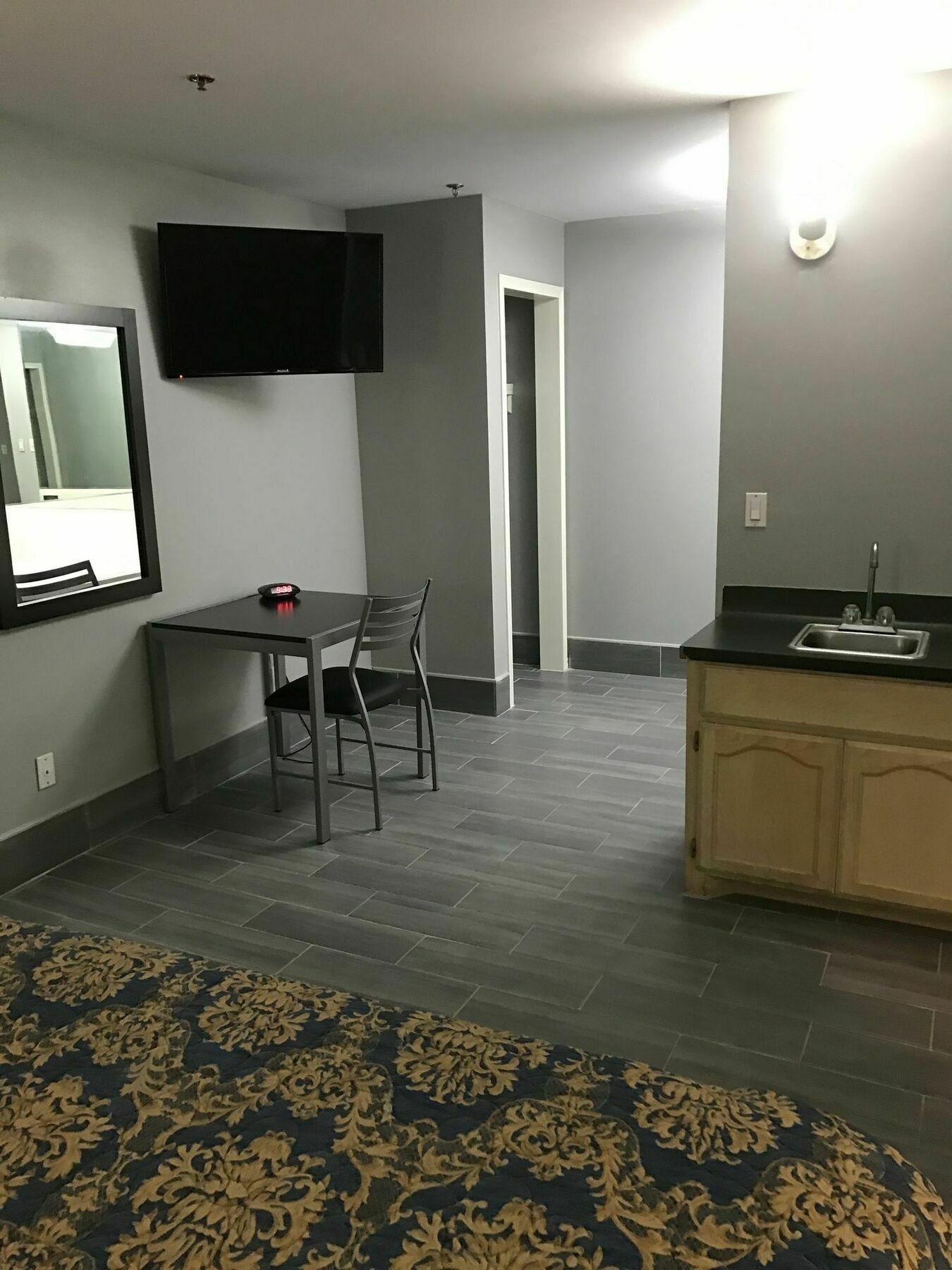 Express Weslaco/mercedes 3*